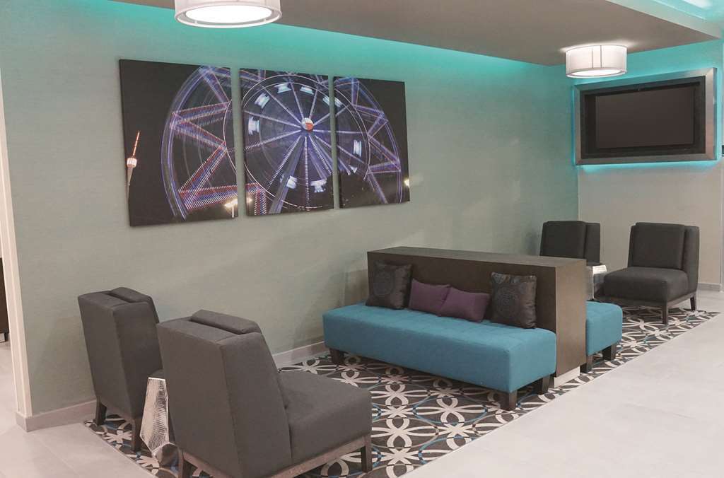 La Quinta By Wyndham Dallas Plano - The Colony Dalaman gambar